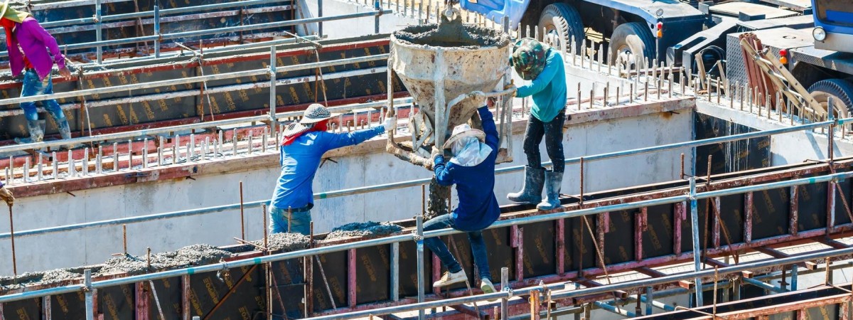 У Польщі порахували будівельників з України і злякалися нещасних випадків 