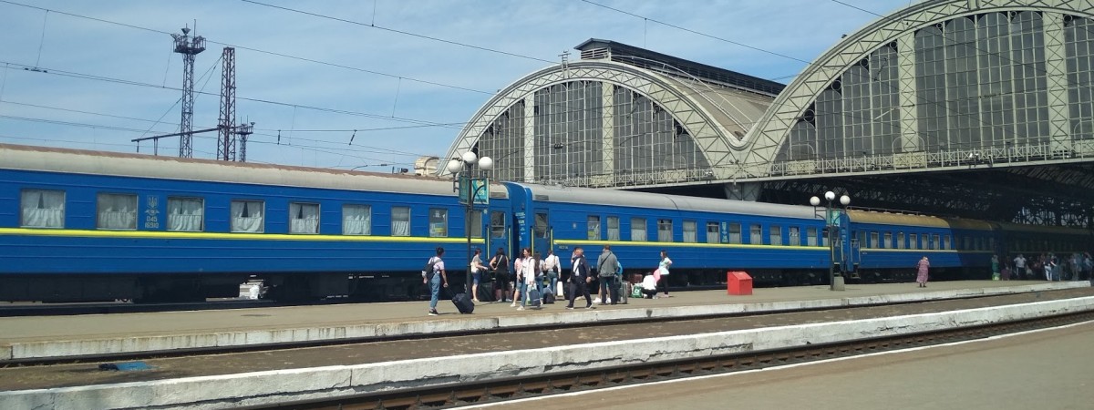 Їздите до Польщі потягом через Львів? Готуйтеся проходити прикордонний контроль на вокзалі