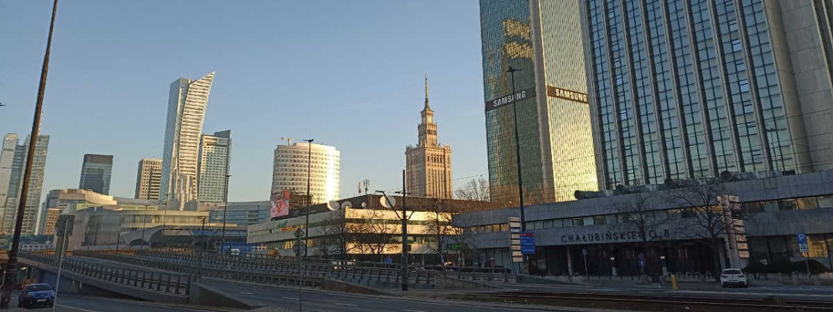 Варшава бере на себе фінансування допомоги для українських біженців: є ухвала міськради