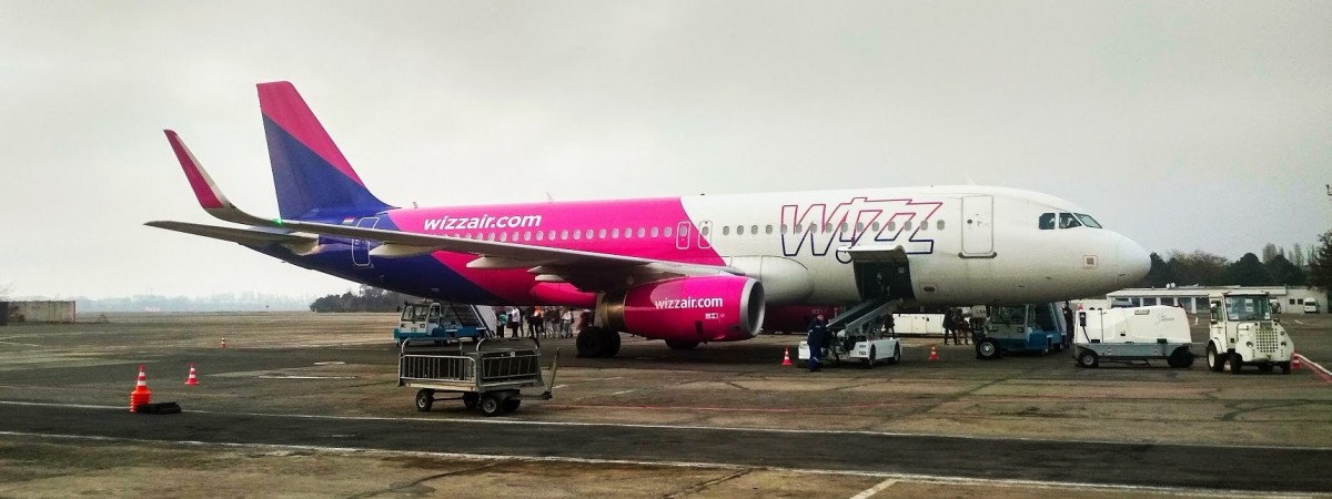 Лоукостер Wizz Air скасував кілька рейсів між Польщею та Україною у листопаді