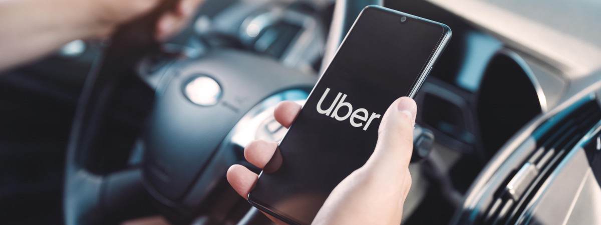 Uber запускає в Польщі програму “Жінки-водії”. Вона скерована й для українок і має гарні бонуси 