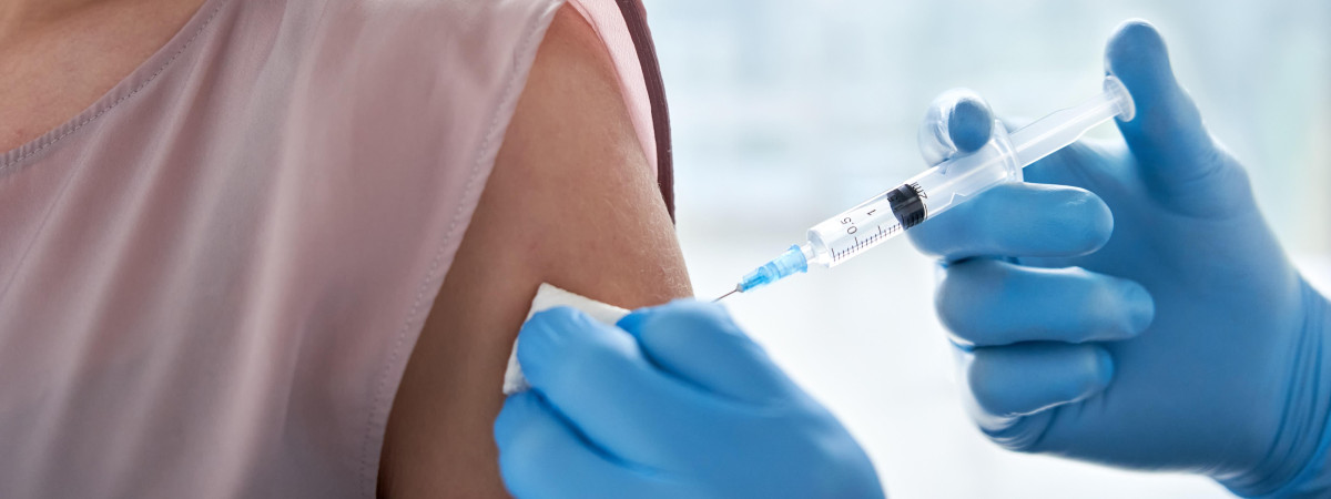 В аптеках Польщі тепер можна зробити більше щеплень: нові можливості вакцинації з лютого 2026