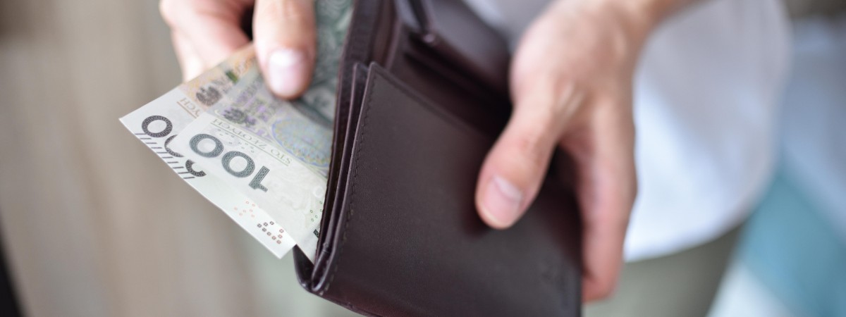 Грошова допомога для біженців з України в Польщі: відкрита нова заявка від PCPM