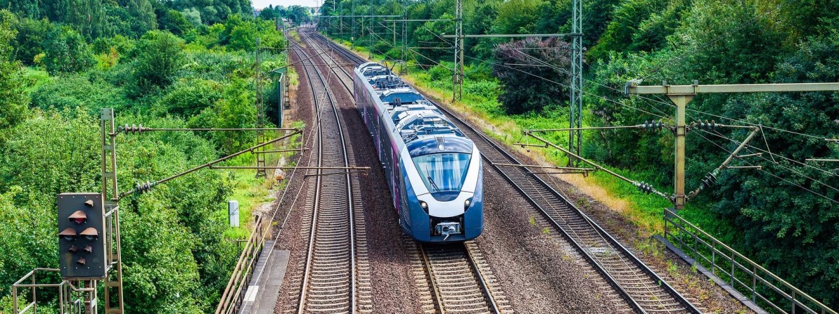 Нові потяги між Польщею та Україною в червні та зміни в розкладі кількох існуючих