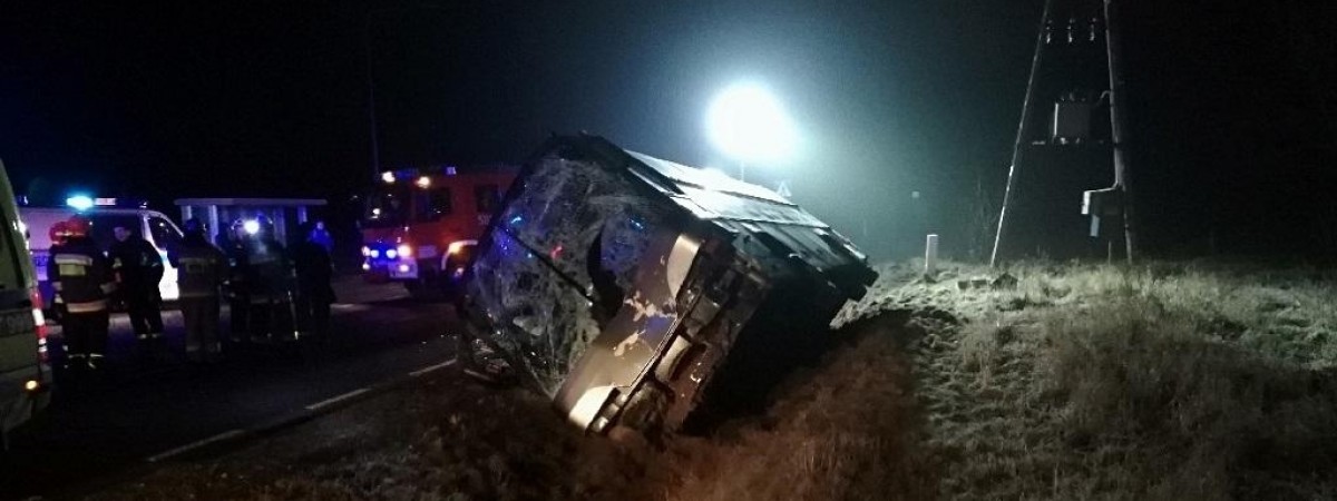 У Польщі мікроавтобус з українцями врізався в TIR