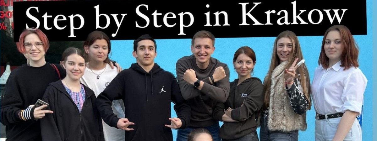 Волонтерський рух Step by Step для українців у Кракові: яку допомогу там можна отримати 