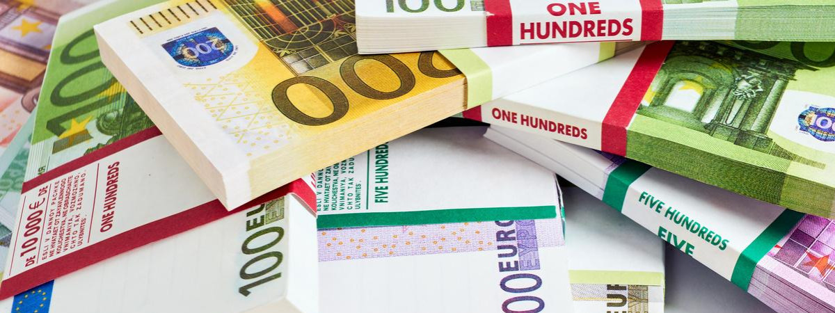 Скільки грошей отримують біженці з України в різних країнах Європи?