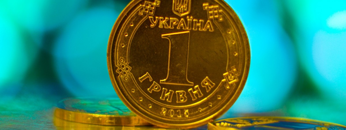 Екс-працівника амбасади України в Польщі оштрафували на 26,8 млн грн за контрабанду