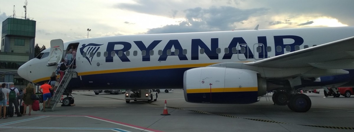 Ryanair відкриває 27 нових рейсів з Польщі: які українські міста є в списку?