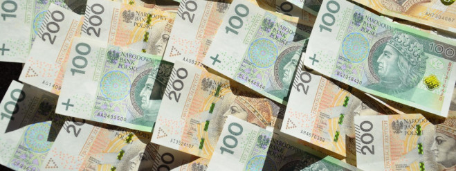 En Varsovia, un hombre perdió casi 1 millón de zlotys en cuestión de segundos. Se dice que es ucraniano