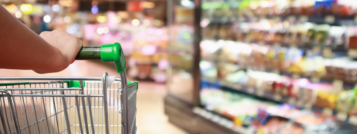 Де в Польщі найвигідніше купувати продукти до святкового столу: аналіз цін 