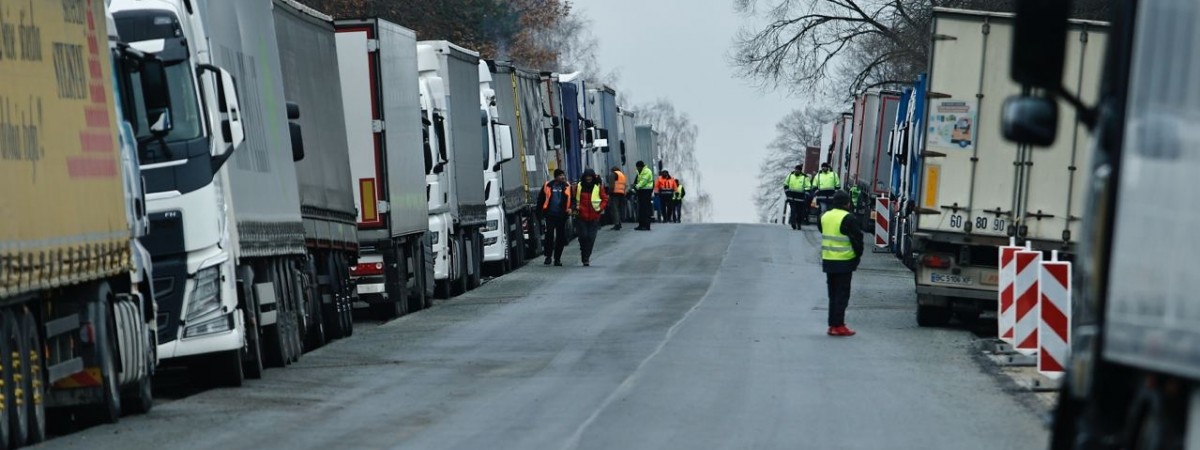 Усі пункти пропуску на польсько-українському кордоні розблоковані