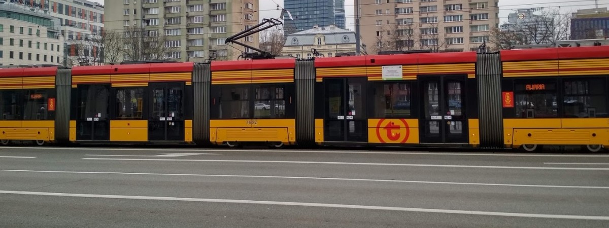 У Варшаві скасували безкоштовний проїзд для біженців з України