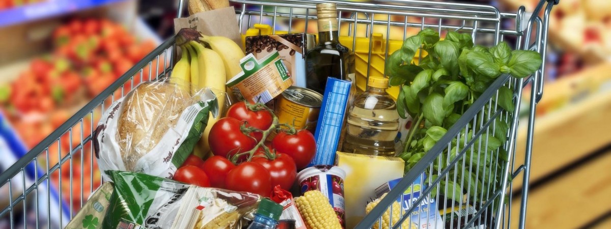 Де в Польщі найвигідніше купувати продукти до святкового столу