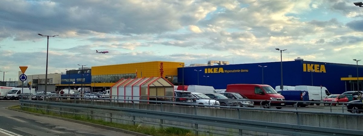 5 торгових новинок у Польщі: посилки з Китаю в Carrefour, скуп вживаного IKEA і не тільки