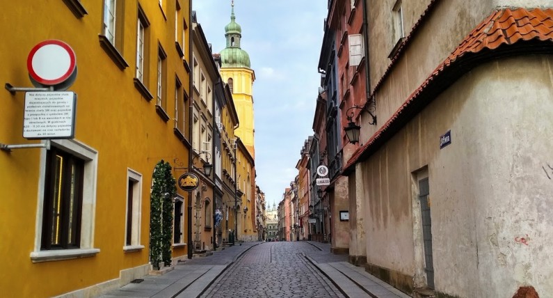 5 найцікавіших неочевидних маршрутів для пішохідної прогулянки Варшавою