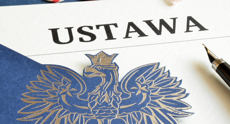 Уряд Польщі ухвалив законопроєкт про поступове згортання допомоги для українців. Що там передбачено