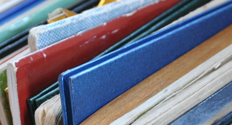 У громадянина України в Польщі раптом знайшли 46 російських паспортів