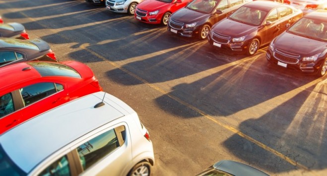 4 мобільні додатки для оплати за паркування авто в Польщі
