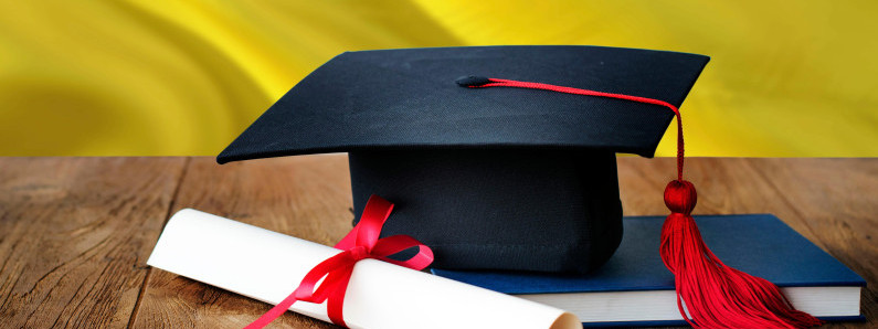 Як без виїзду з Польщі отримати апостиль на українські документи про освіту