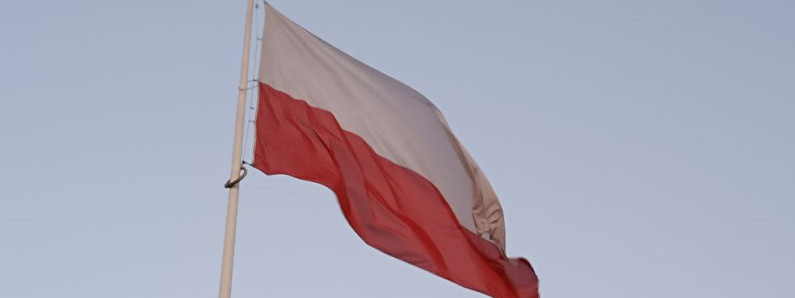 День прапора Польщі: чому він біло-червоного кольору і чим різниться