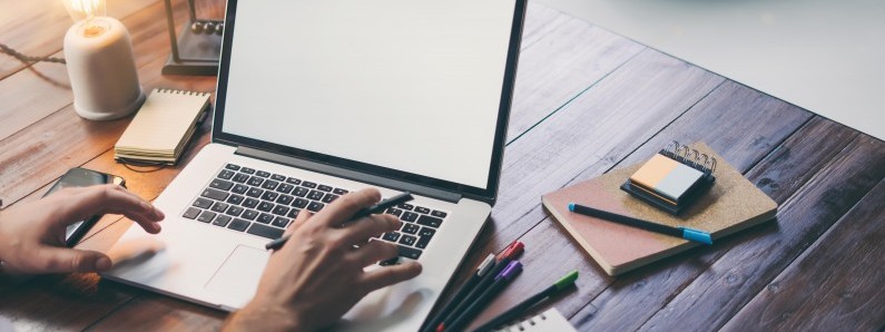 Українки в Польщі можуть безплатно опанувати IT-професії. Останні шанс подати заявку