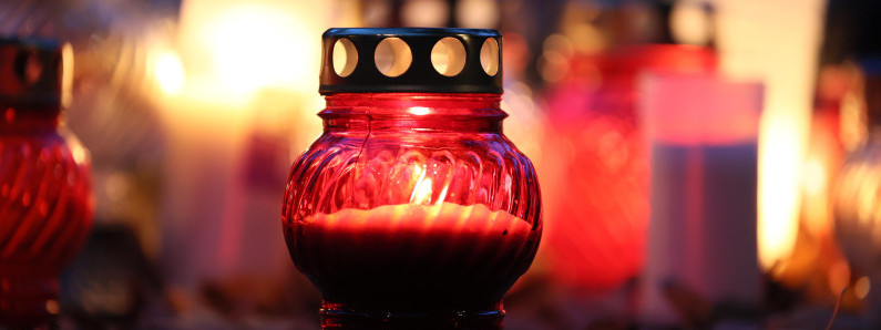 Запалять тисячі свічок пам'яті: 1 листопада в Польщі відзначають День усіх святих