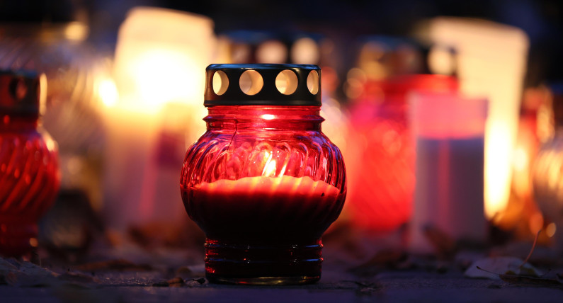 Запалять тисячі свічок пам'яті: 1 листопада в Польщі відзначають День усіх святих