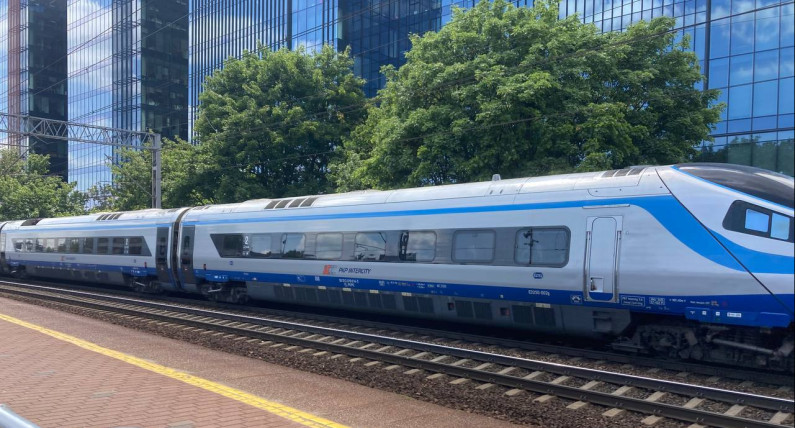 Квитки за 1 злотий на потяги Pendolino в Польщі: тільки на 10 грудня 