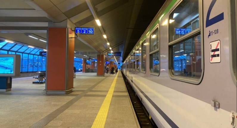 Поїзди в Польщі: куди можна доїхати спальними вагонами влітку 2024
