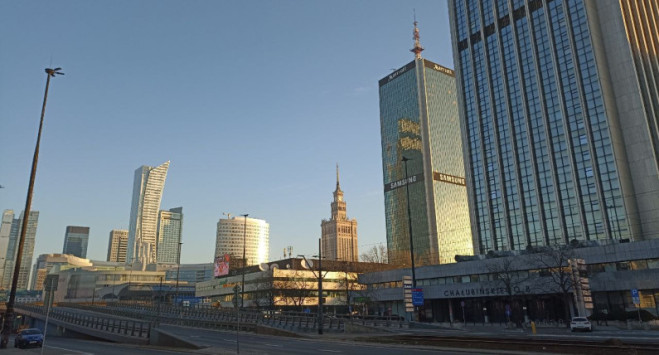 Старшу українку жорстко ошукали у Варшаві: жінка мала рейс звідти, але “влетіла” ще до нього