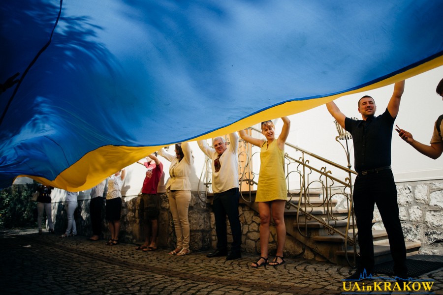 Найбільший прапор, який коли-небудь майорів над Краковом